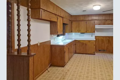 613 Southside Drive, Angleton, TX 77515 - Photo 5