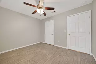 10226 Ella Falls Blvd, Houston, TX 77038 - Photo 19