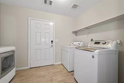 10226 Ella Falls Boulevard, Houston, TX 77038 - Photo 23