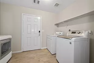 10226 Ella Falls Blvd, Houston, TX 77038 - Photo 23