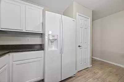 10226 Ella Falls Boulevard, Houston, TX 77038 - Photo 15