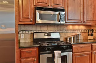 826 E 29th St, Houston, TX 77009 - Photo 11