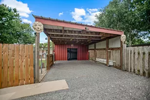 605 State Hwy 172, Ganado, TX 77962 - Photo 5