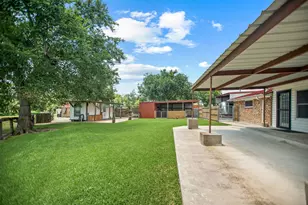 605 State Hwy 172, Ganado, TX 77962 - Photo 7