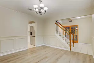 10 E Trillium Cir, The Woodlands, TX 77381 - Photo 7