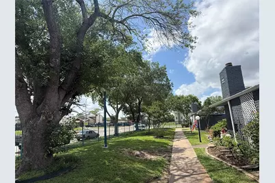 9550 Deering Drive #210, Houston, TX 77036 - Photo 19