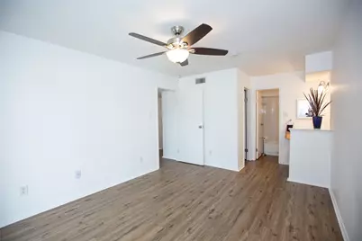 18515 Egret Bay Boulevard #803, Houston, TX 77058 - Photo 15