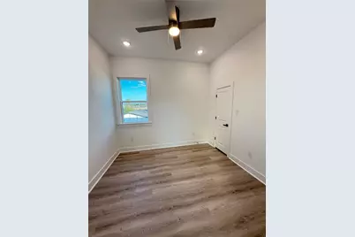 7948 Betty Boop Street #B, Houston, TX 77028 - Photo 5