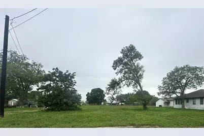 Tbd Edgar St, Yoakum, TX 77995 - Photo 1