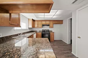 13719 Southline Rd, Houston, TX 77498 - Photo 7