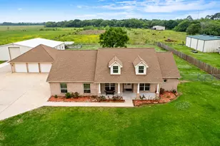 2224 County Rd 660B, Danbury, TX 77534 - Photo 3