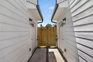 8208 Sterlingshire St, Houston, TX 77078 - Photo 29