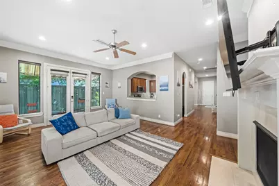 1129 Sherwood Run, Houston, TX 77043 - Photo 11