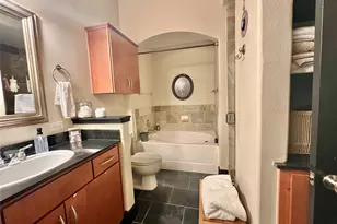 1901 Post Oak Blvd, Houston, TX 77056 - Photo 11