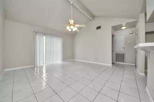 10406 Sagestar Ln, Houston, TX 77089 - Photo 3