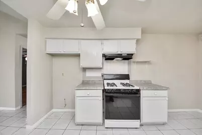 10406 Sagestar Lane, Houston, TX 77089 - Photo 17