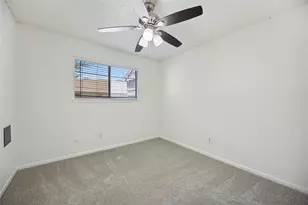 13895 Hollowgreen Dr, Houston, TX 77082 - Photo 23