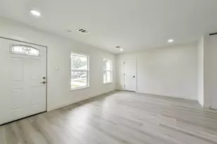 3853 Wentworth St, Houston, TX 77004 - Photo 5