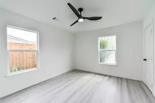 3853 Wentworth St, Houston, TX 77004 - Photo 21