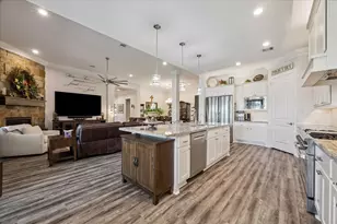 628 Appia Dr, Kemah, TX 77565 - Photo 11