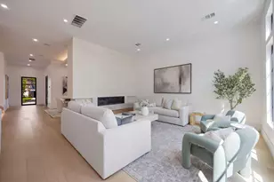 614 Ridge St, Houston, TX 77009 - Photo 9