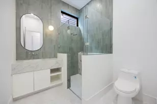 614 Ridge St, Houston, TX 77009 - Photo 25