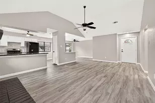 2031 Woodhue Dr, Spring, TX 77386 - Photo 11