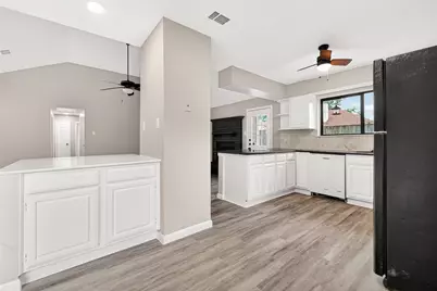 2031 Woodhue Drive, Spring, TX 77386 - Photo 19