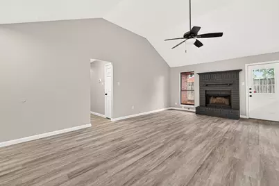2031 Woodhue Drive, Spring, TX 77386 - Photo 9