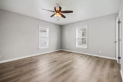4805 Alamo Drive, Galveston, TX 77551 - Photo 19