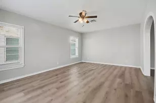 4805 Alamo Dr, Galveston, TX 77551 - Photo 3