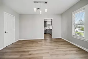 4805 Alamo Dr, Galveston, TX 77551 - Photo 11