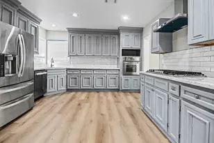 4805 Alamo Dr, Galveston, TX 77551 - Photo 5