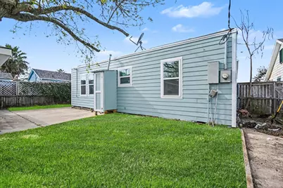 4805 Alamo Drive, Galveston, TX 77551 - Photo 29