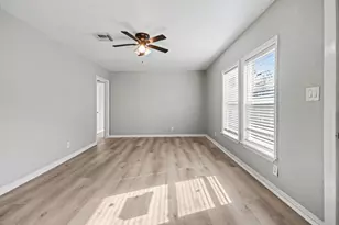 4805 Alamo Dr, Galveston, TX 77551 - Photo 17