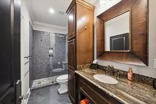 205 W 24th St, Houston, TX 77008 - Photo 15