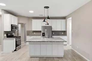 30626 Country Meadows Dr, Tomball, TX 77375 - Photo 13