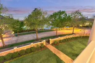 22 E Shore Dr, The Woodlands, TX 77380 - Photo 41