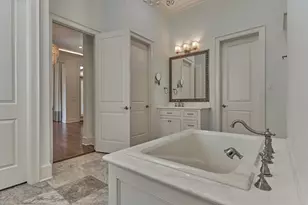 22 E Shore Dr, The Woodlands, TX 77380 - Photo 25