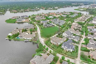 22 E Shore Dr, The Woodlands, TX 77380 - Photo 49