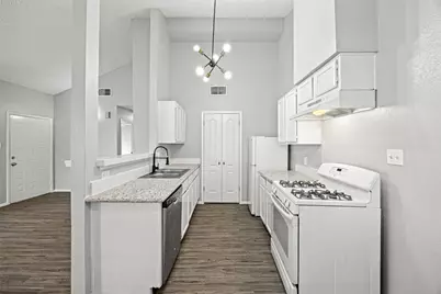 10066 Sharpton Drive, Houston, TX 77038 - Photo 9