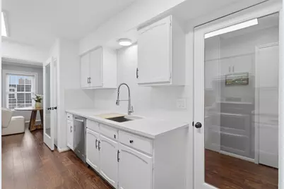 353 N Post Oak Lane #825, Houston, TX 77024 - Photo 13
