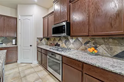 8126 Spreadwing Street, Conroe, TX 77385 - Photo 7