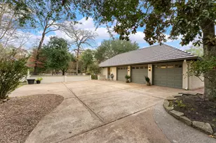 15585 Bedford Ln, Conroe, TX 77384 - Photo 39