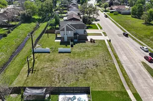 8014 Royalwood Dr, Houston, TX 77049 - Photo 33