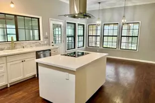 327 County Rd 735, Angleton, TX 77515 - Photo 5