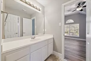 16523 E Canterra Cir, Houston, TX 77095 - Photo 35