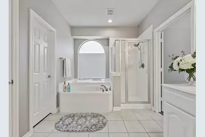 16523 E Canterra Circle, Houston, TX 77095 - Photo 9