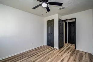 17114 Barcelona Dr, Friendswood, TX 77546 - Photo 17