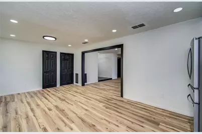 17114 Barcelona Drive, Friendswood, TX 77546 - Photo 15